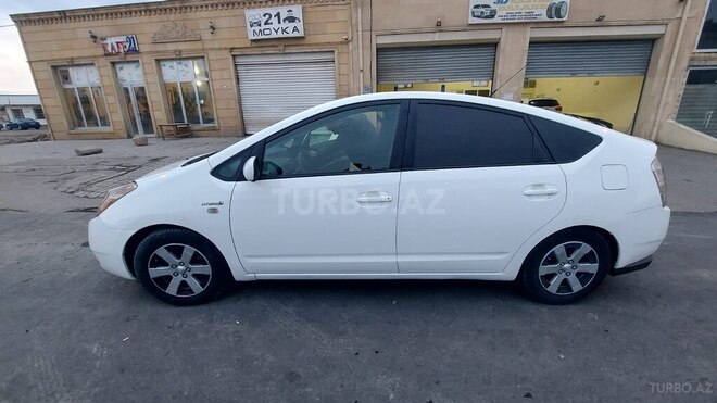 Toyota Prius-3