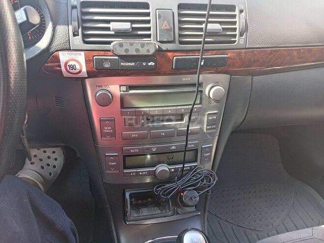 Toyota Avensis 2004, 336,700 km - 2.0 l - Bakı