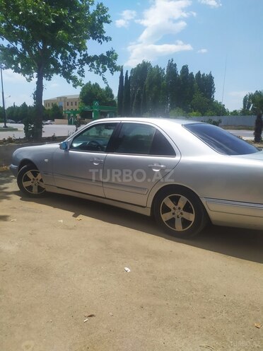 Mercedes E 200 1996, 625,112 km - 2.0 l - Gəncə