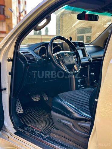 Toyota Land Cruiser Prado 2010, 284,000 km - 2.7 l - Bakı