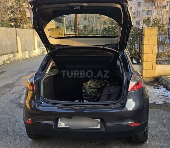 Renault Megane-5