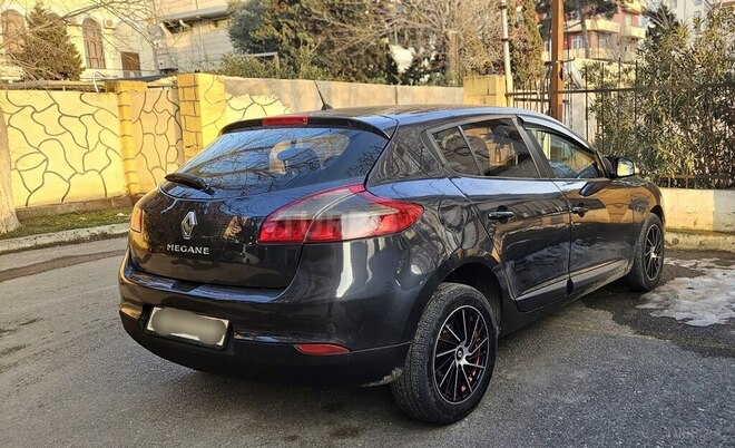 Renault Megane-2