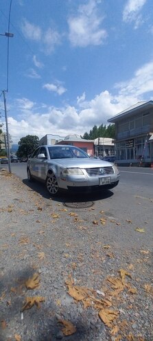 Volkswagen Passat 2003, 395,200 km - 2.0 л - Şəki