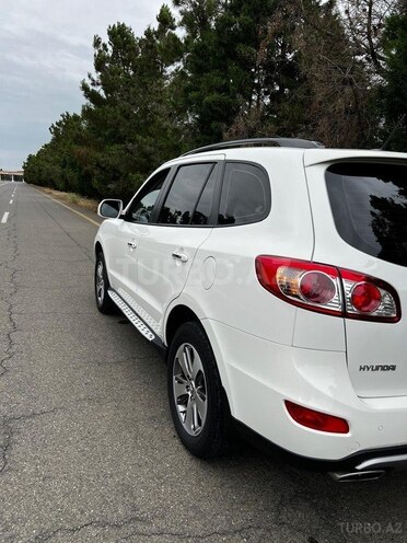 Hyundai Santa Fe-6