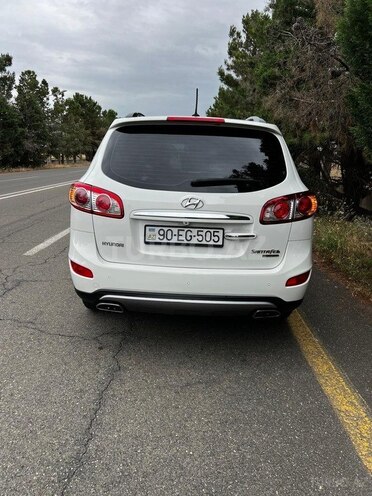 Hyundai Santa Fe-4