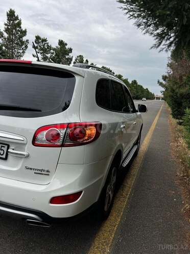 Hyundai Santa Fe-5