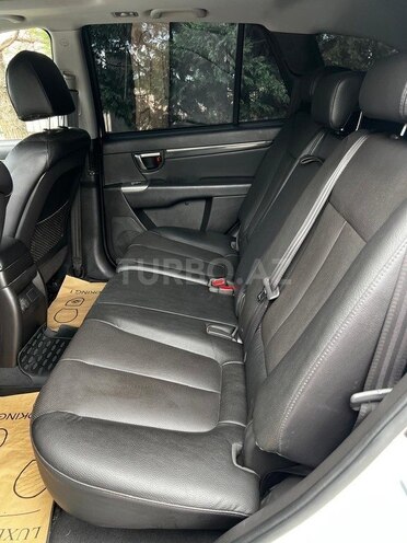 Hyundai Santa Fe-8