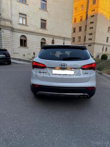 Hyundai Santa Fe-6