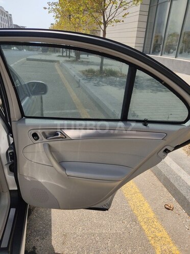 Mercedes C 350 2005, 212,000 km - 3.5 l - Bakı