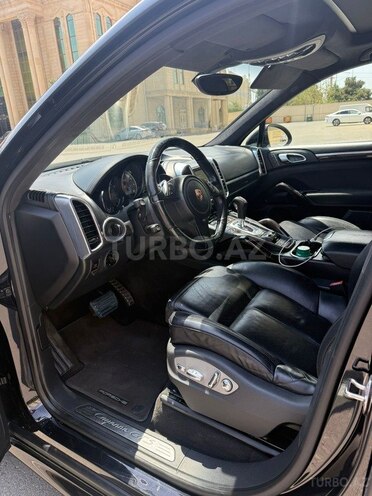 Porsche Cayenne S-15