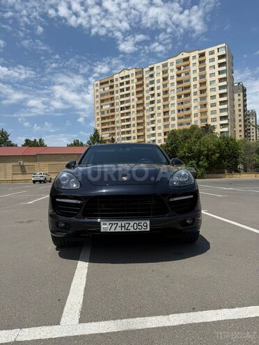 Porsche Cayenne S-3