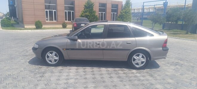 Opel Vectra 1997, 300,000 km - 2.0 l - Bakı