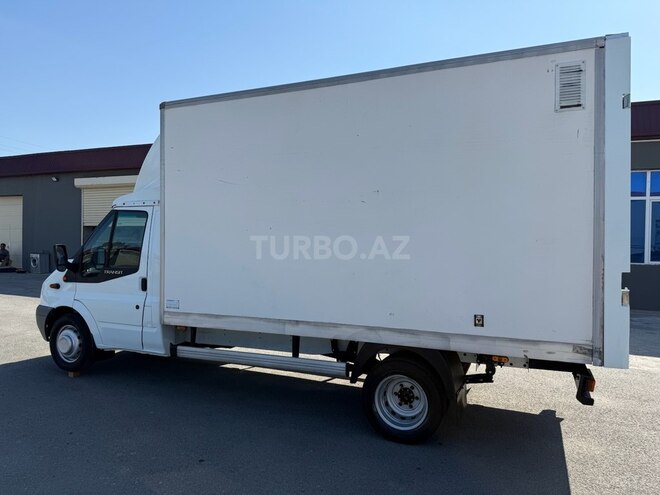 Ford Transit-7