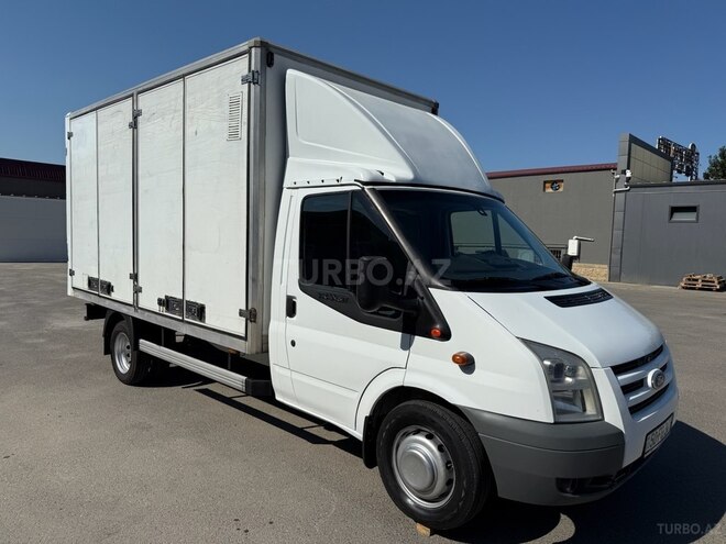 Ford Transit-2