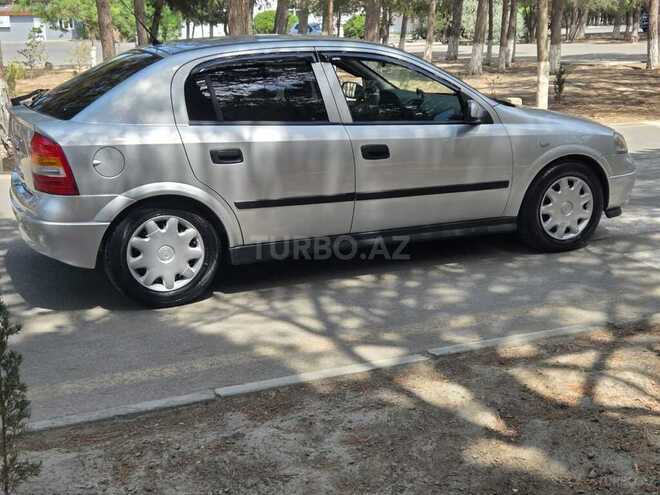 Opel Astra-2