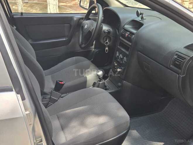 Opel Astra-8