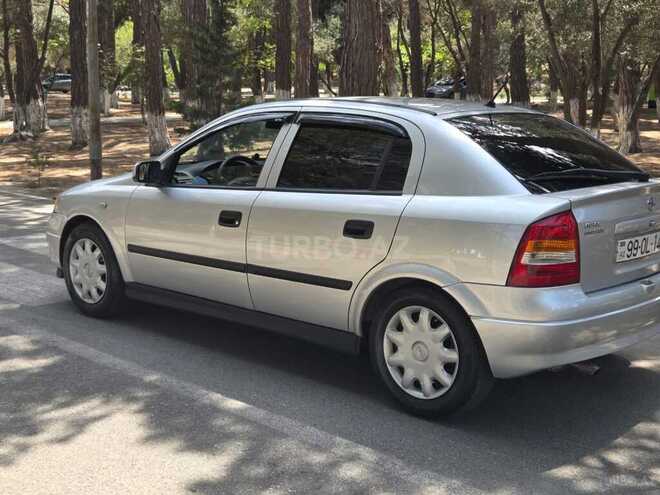 Opel Astra-10