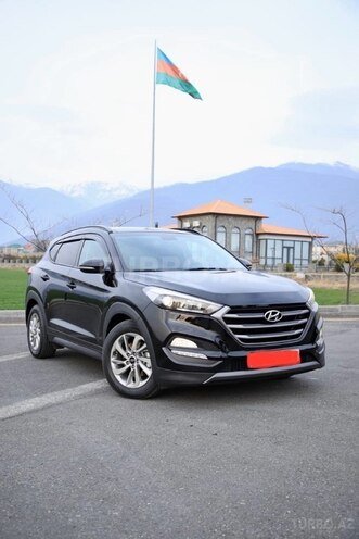 Hyundai Tucson 2015, 250,000 km - 2.0 l - Qax