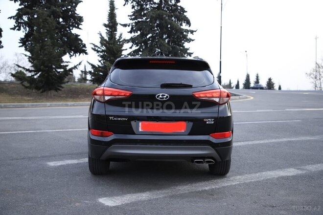 Hyundai Tucson 2015, 250,000 km - 2.0 l - Qax