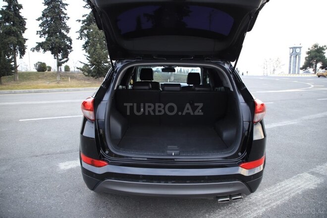 Hyundai Tucson 2015, 250,000 km - 2.0 l - Qax