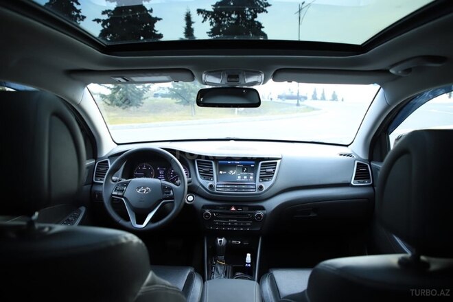 Hyundai Tucson 2015, 250,000 km - 2.0 l - Qax