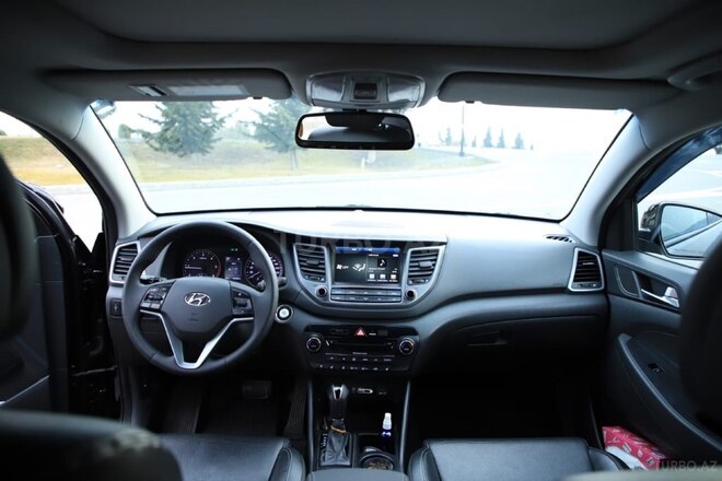Hyundai Tucson 2015, 250,000 km - 2.0 l - Qax
