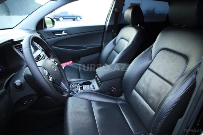 Hyundai Tucson 2015, 250,000 km - 2.0 l - Qax