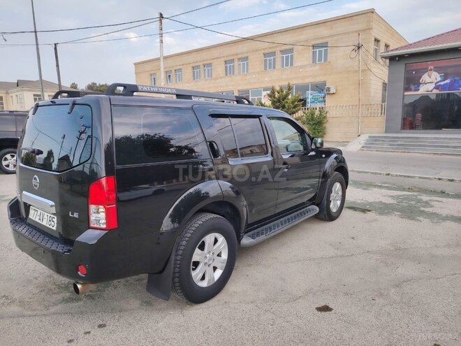 Nissan Pathfinder 2006, 240,000 km - 4.0 l - Bakı