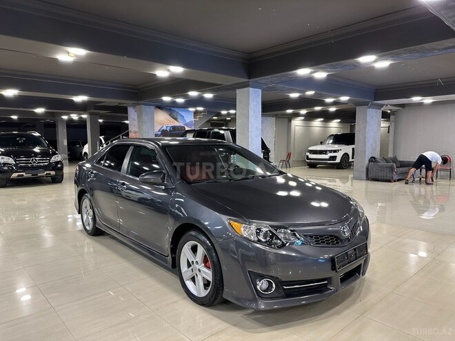Toyota Camry-2