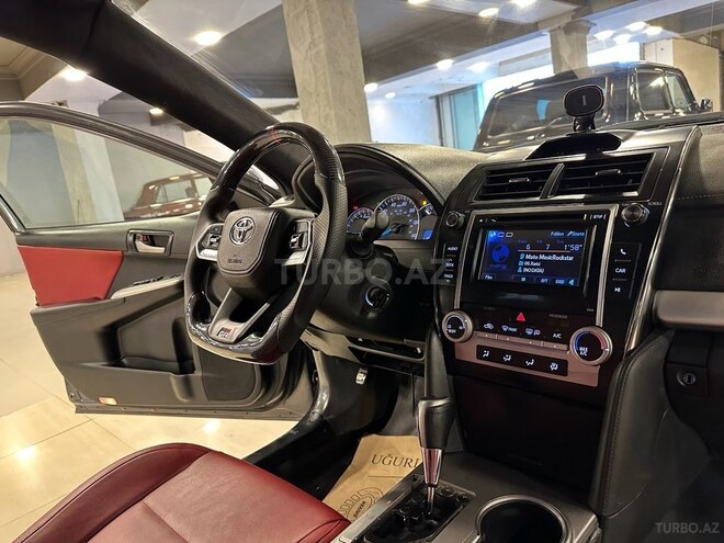 Toyota Camry-10