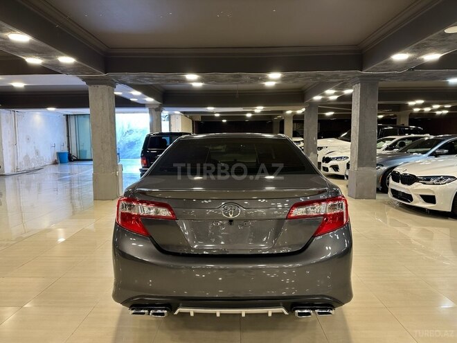 Toyota Camry-4
