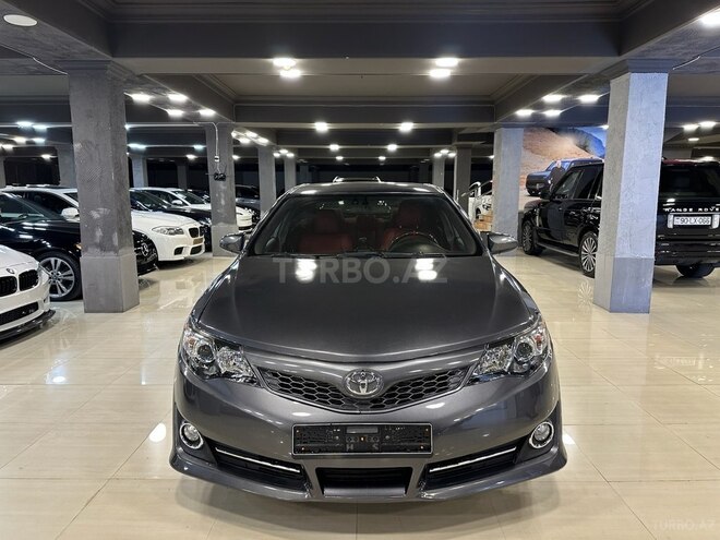 Toyota Camry-1