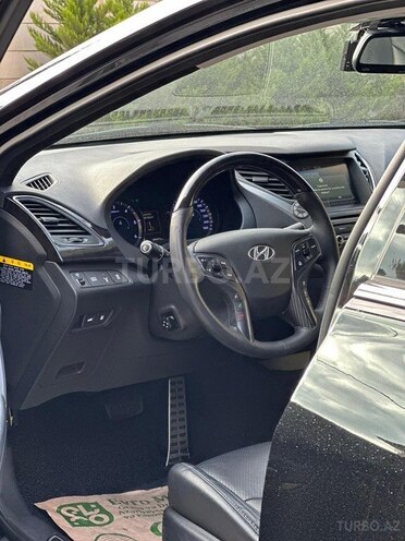 Hyundai Grandeur-10
