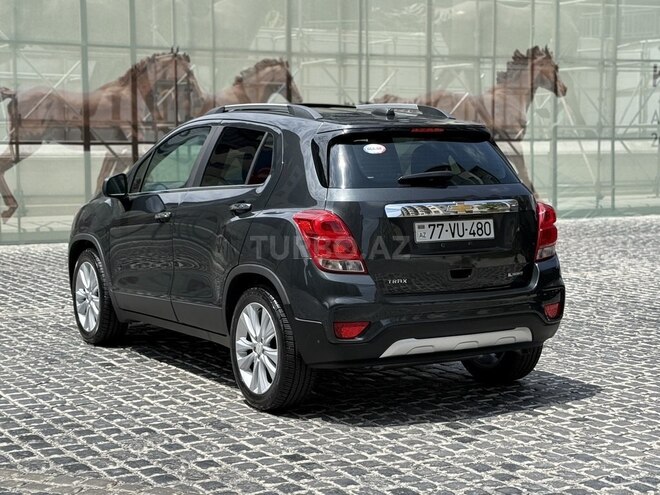 Chevrolet Trax-8