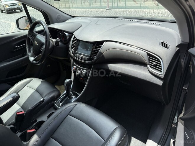 Chevrolet Trax-10