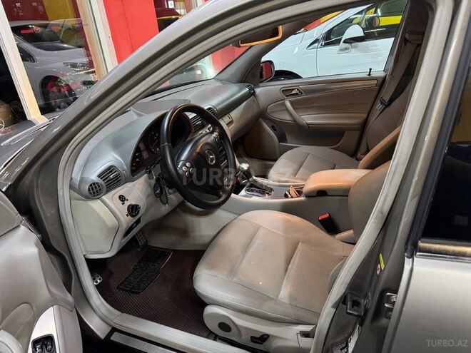 Mercedes C 250-9