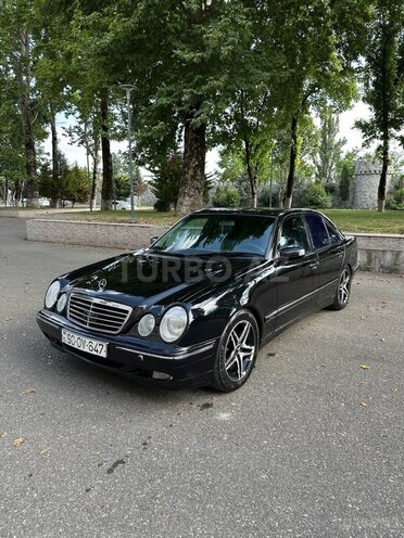 Mercedes E 220 d 2001, 268,000 km - 2.2 l - İsmayıllı