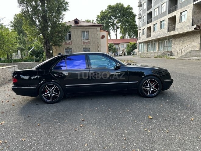 Mercedes E 220 d 2001, 268,000 km - 2.2 l - İsmayıllı