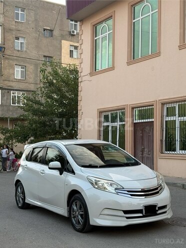 Nissan Note-7