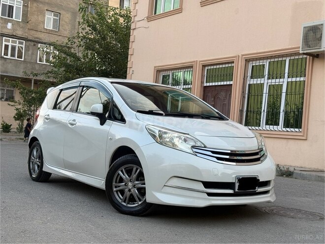 Nissan Note-4