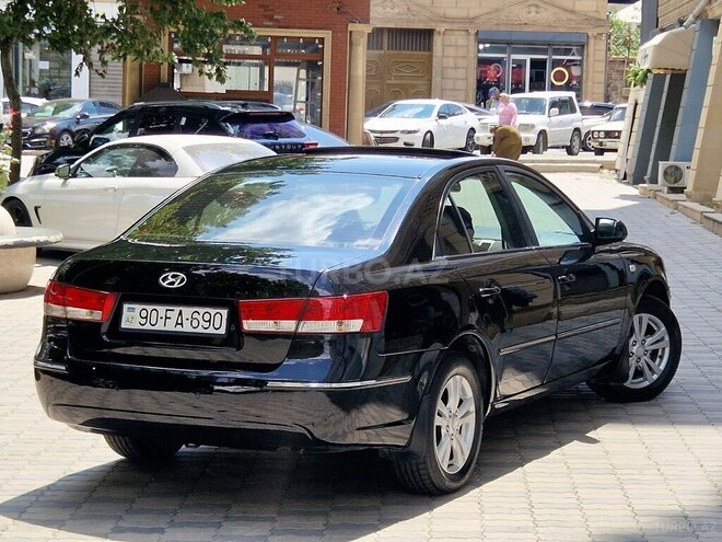Hyundai Sonata-4