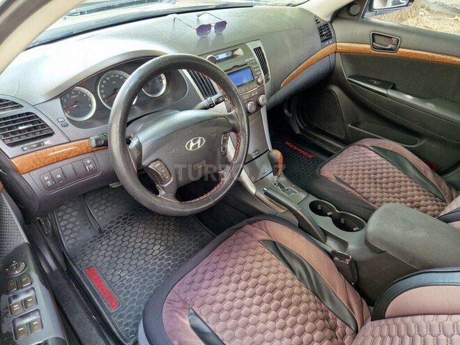 Hyundai Sonata-9