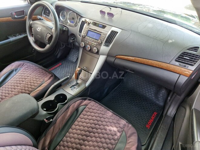 Hyundai Sonata-10