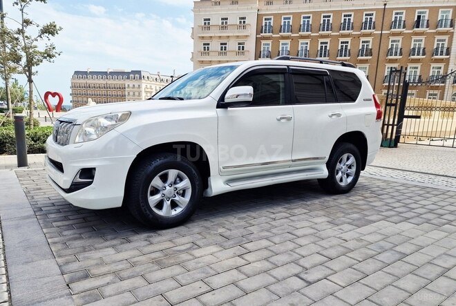 Toyota Land Cruiser Prado 2010, 197,000 km - 2.7 л - Bakı