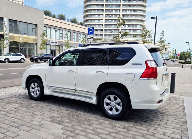 Toyota Land Cruiser Prado 2010, 197,000 km - 2.7 л - Bakı