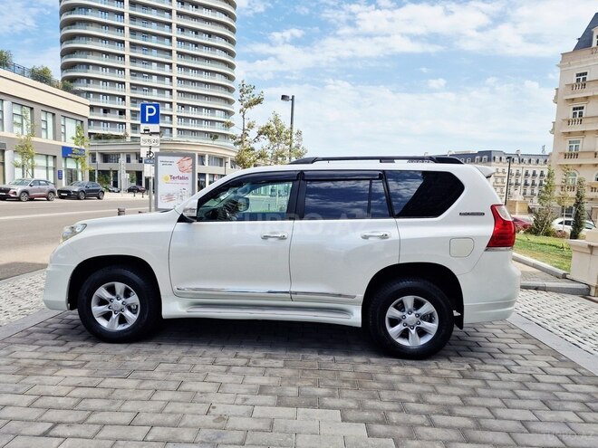 Toyota Land Cruiser Prado 2010, 197,000 km - 2.7 л - Bakı