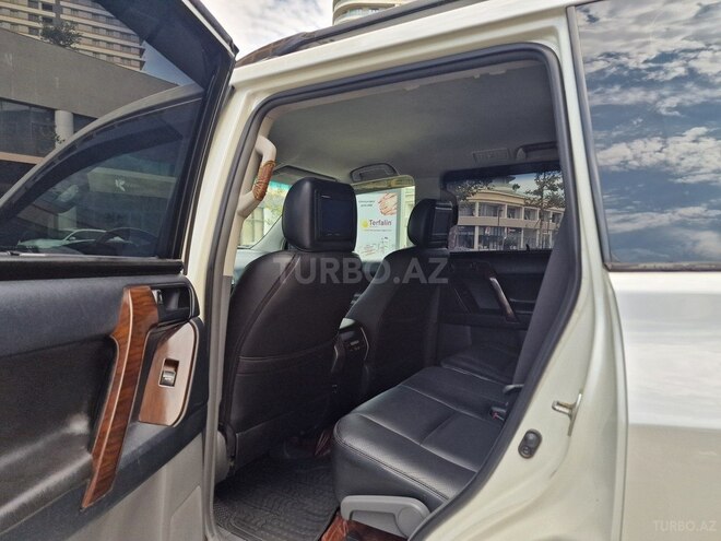Toyota Land Cruiser Prado 2010, 197,000 km - 2.7 л - Bakı