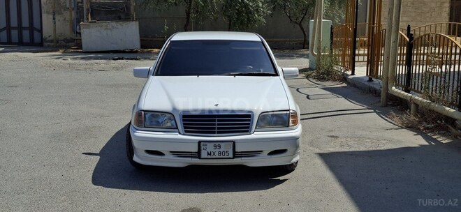 Mercedes C 200-2