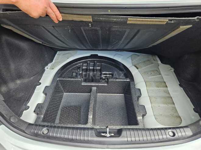 Hyundai Accent 2016, 210,501 km - 1.4 l - Bakı