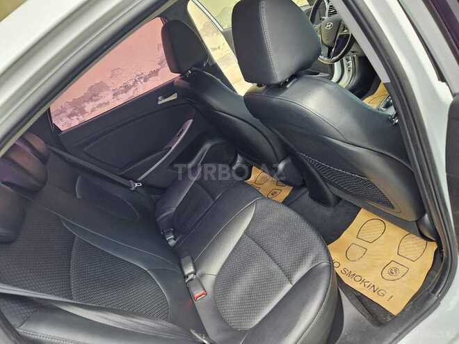 Hyundai Accent 2016, 210,501 km - 1.4 l - Bakı